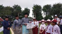 Pemkot Jambi Salurkan Beasiswa Kartu Bahagia untuk Siswa SD dan SMP Kurang Mampu [Warta Pendidikan/Ist]